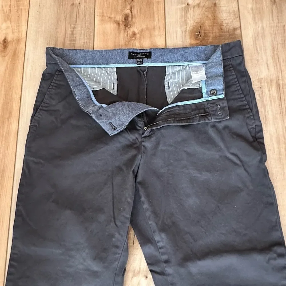 Banana Republic Mens Emerson Cotton Chino Khakis Dark-Steel Gray 36